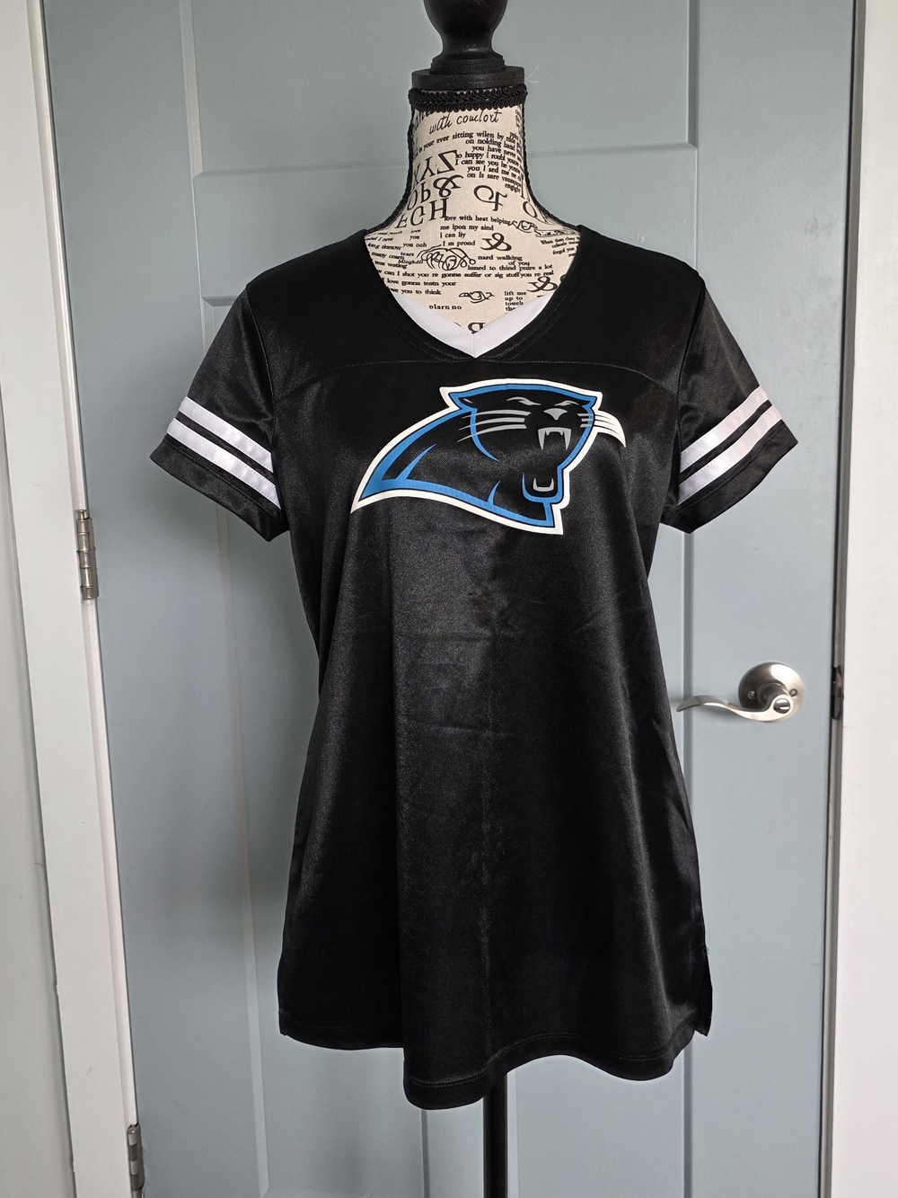 NFL Team Apparel Carolina Panthers Women V-Neck Jersey Shirt Black Large